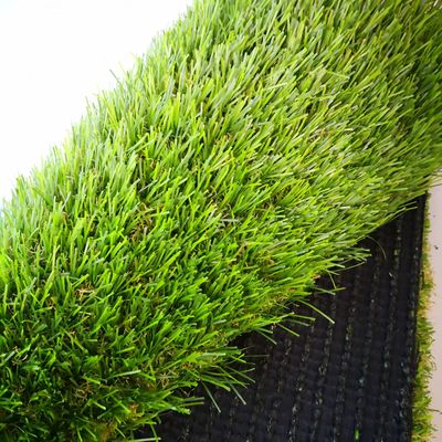 8204 Tapete de grama de plástico A solução definitiva para paisagismo e decoração de jardins